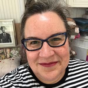 Meet your Posher, Debbie